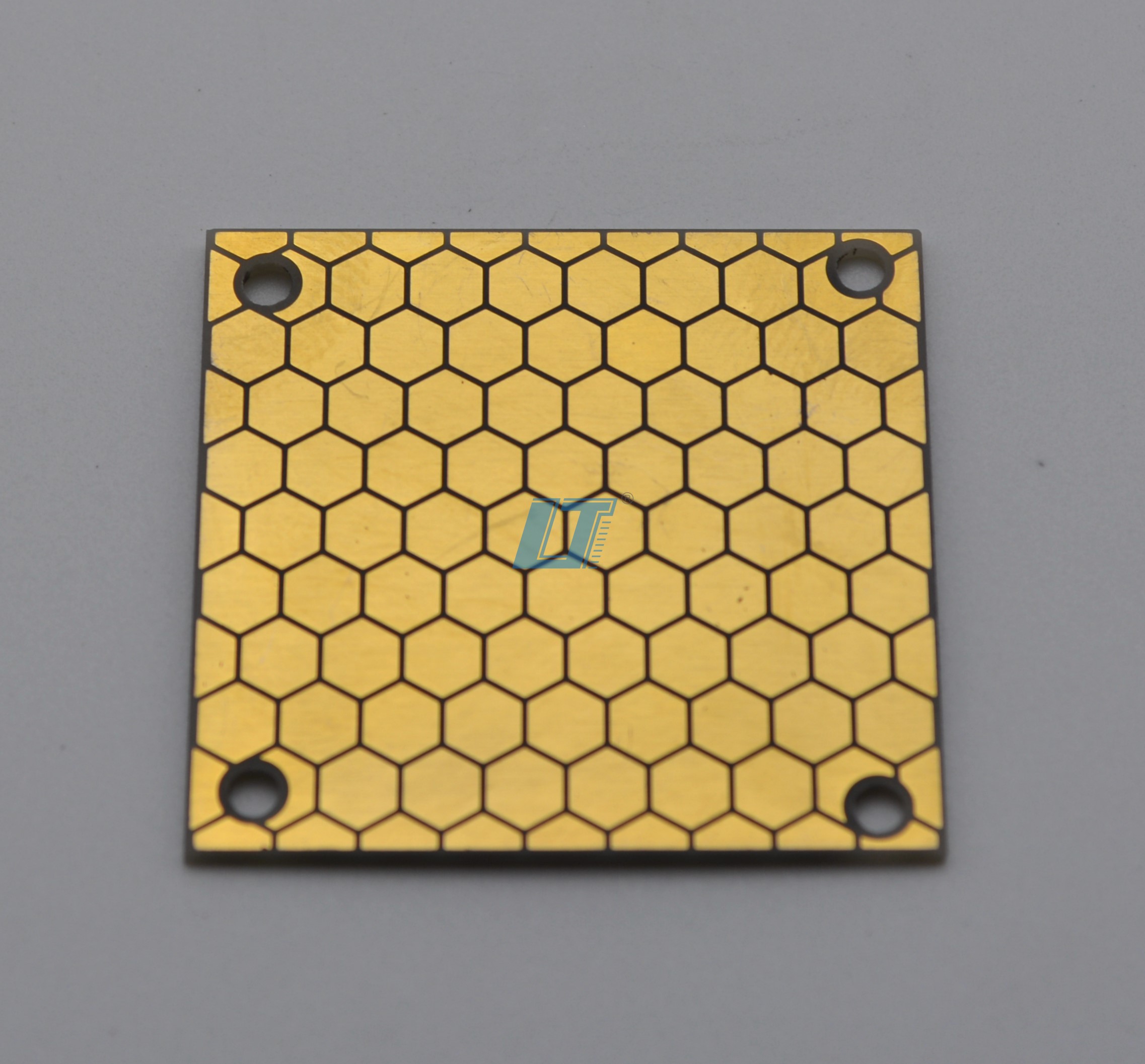 Rogers Printed Circuit Board Applications with LT CIRCUIT