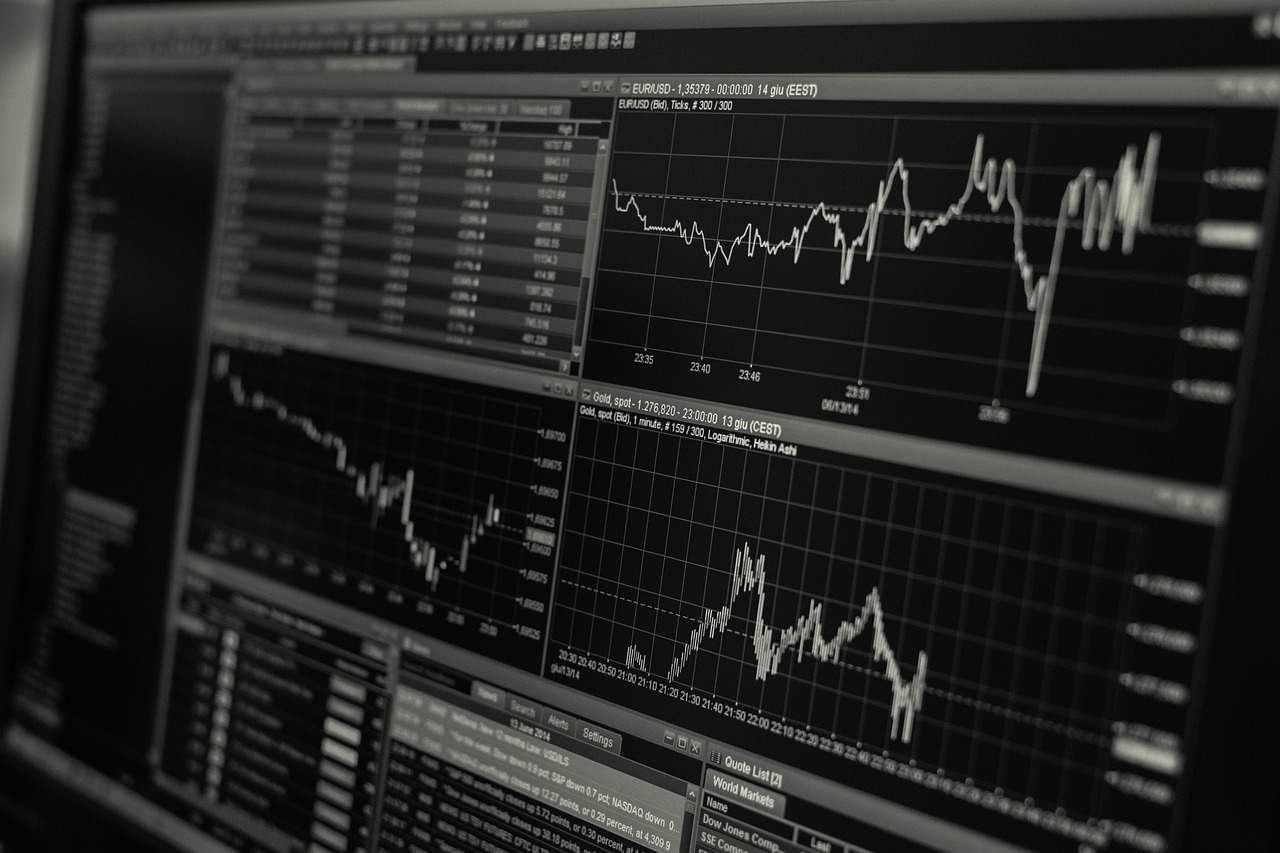 The Ultimate Guide to Commercial Real Estate Investing: Tips and Strategies