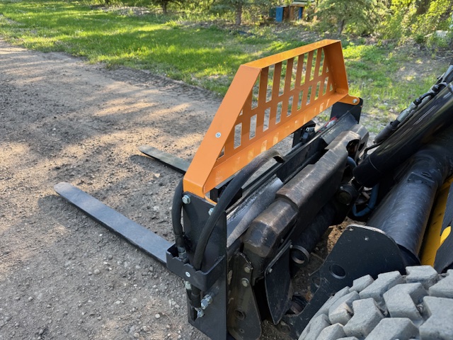 Pallet Fork Hydraulic Adjustable: Safety Benefits