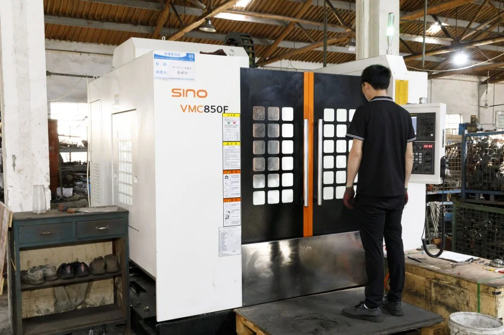 ¿En qué consiste el proceso de torneado CNC?