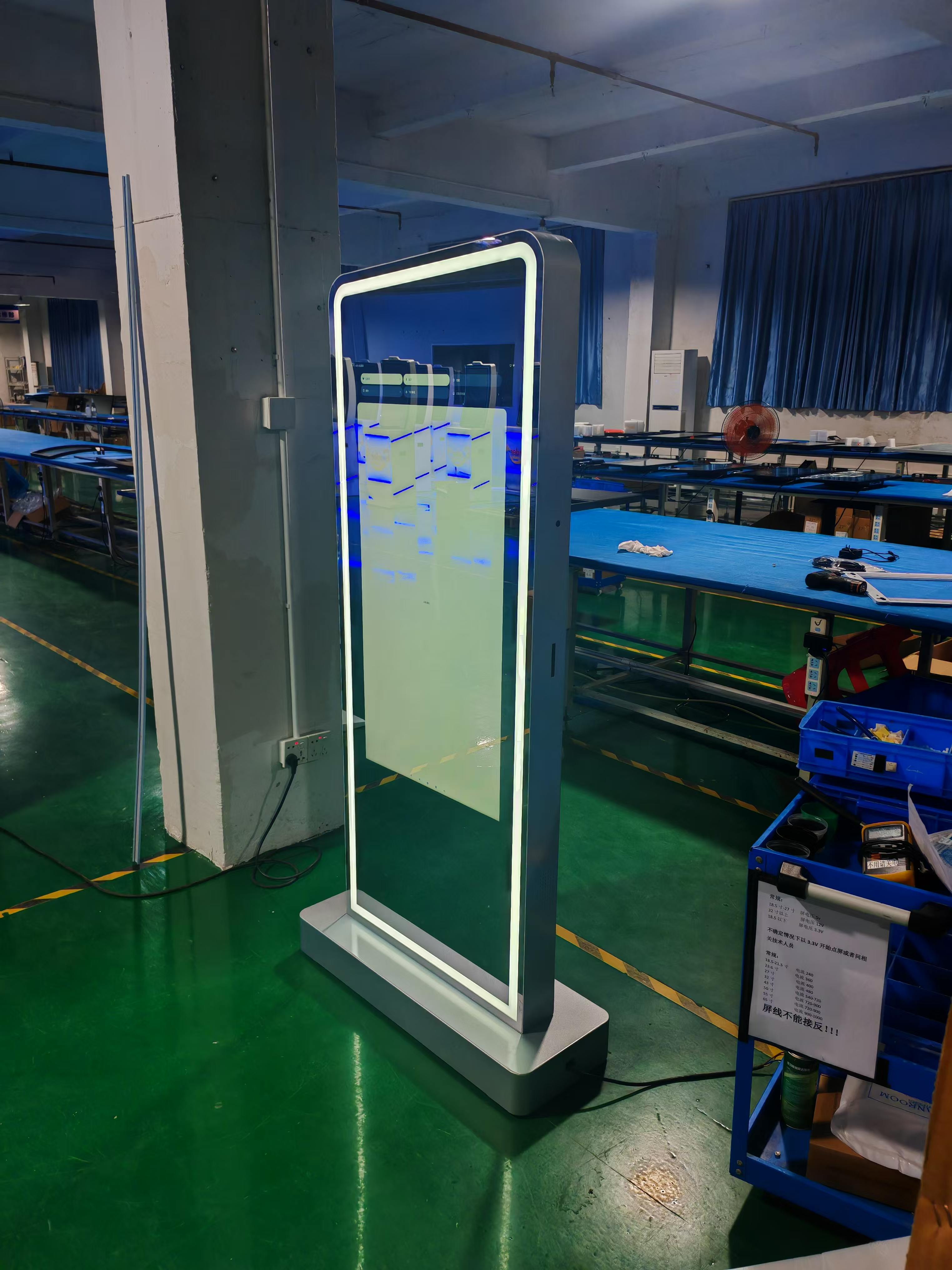 what is a mirror lcd display and how it work, how to choose a good mirror lcd display signage?