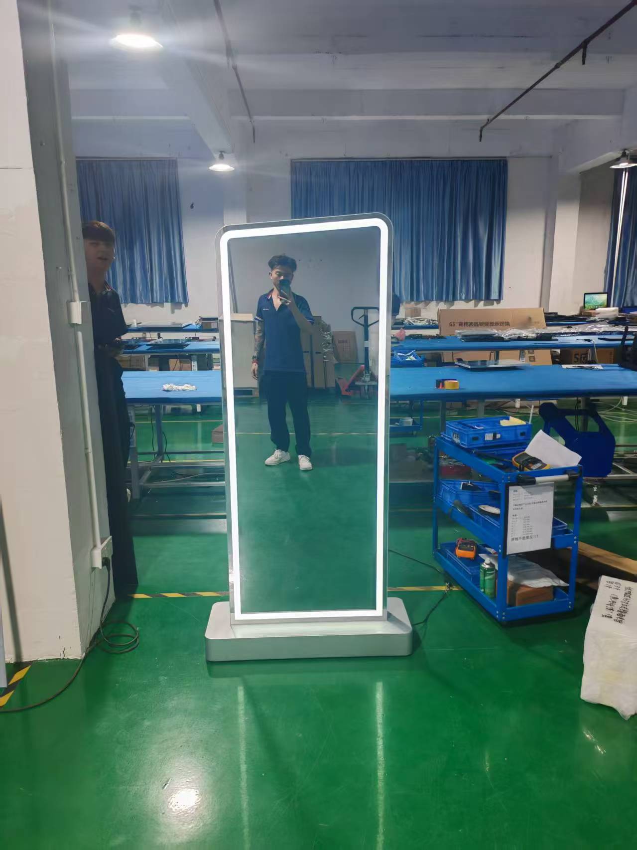 Reflective LCD Display Mechanism