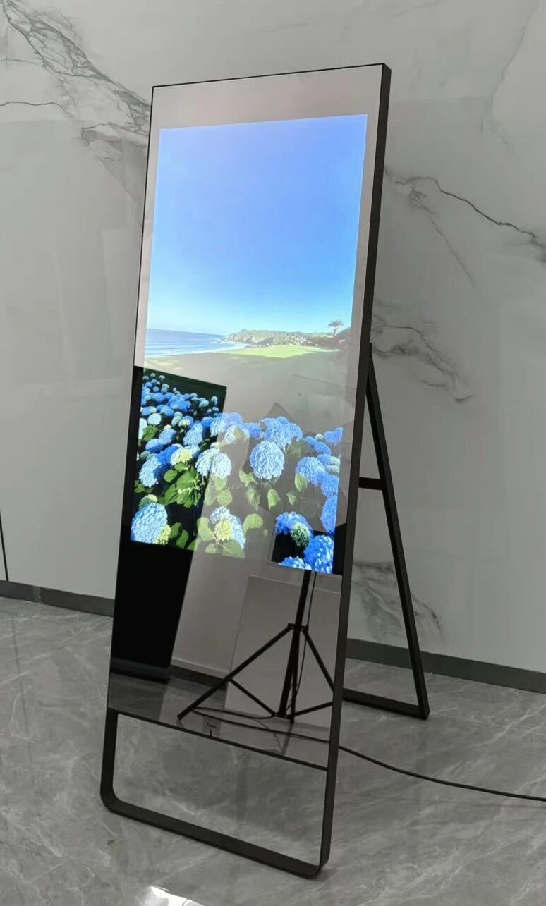 Choosing Mirror LCD Display Signage