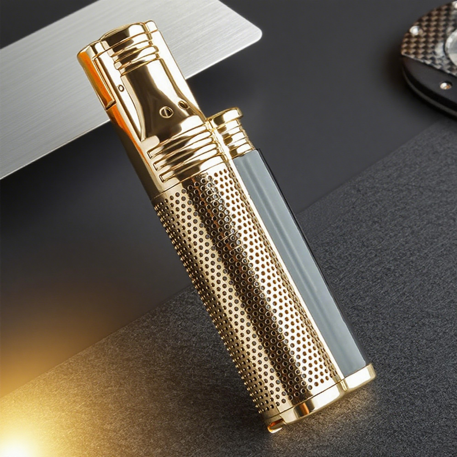 Windproof Jet Lighter Features