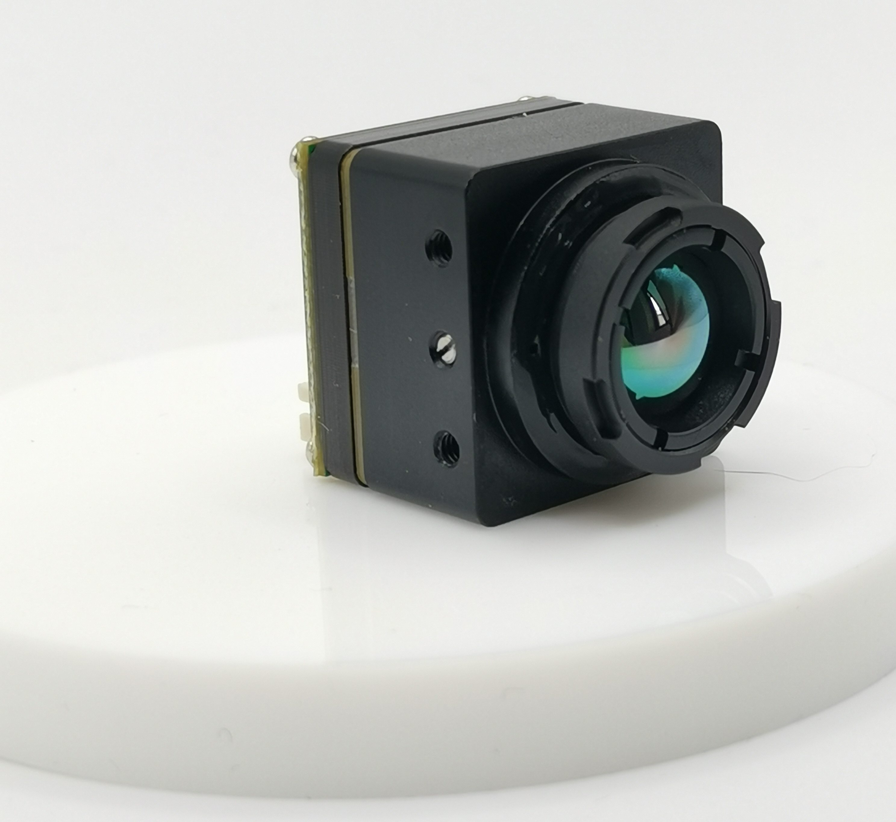 Maximizing Drone Surveillance with FPV Thermal Camera Technology