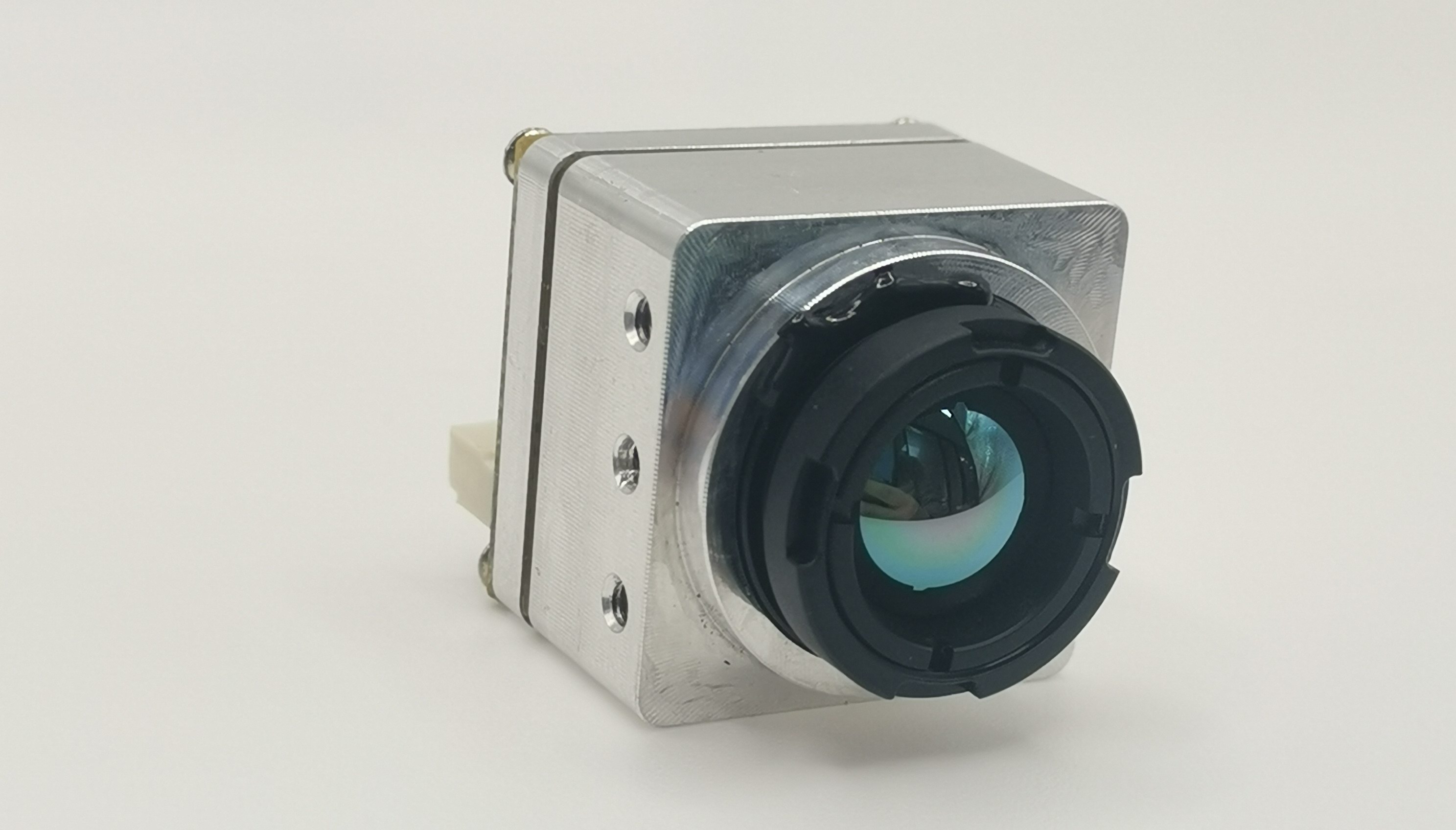 Analog FPV Thermal Camera: A Game-Changer in Drone Technology and Surveillance Systems