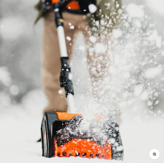 Electric Snow Thrower vs. Gas Models