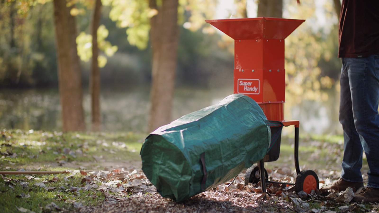 Electric Leaf Mulcher Shredder Uses