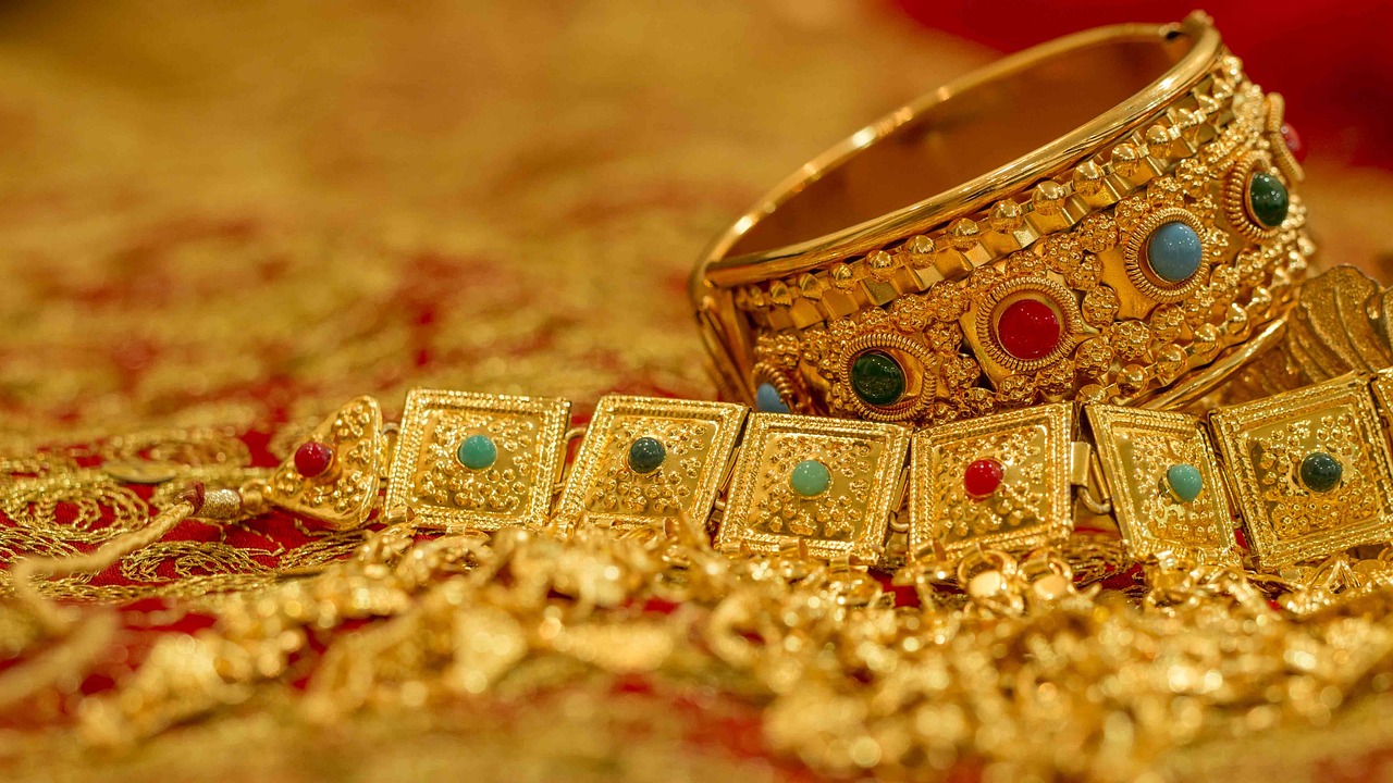 Myths About Gold Jewelry