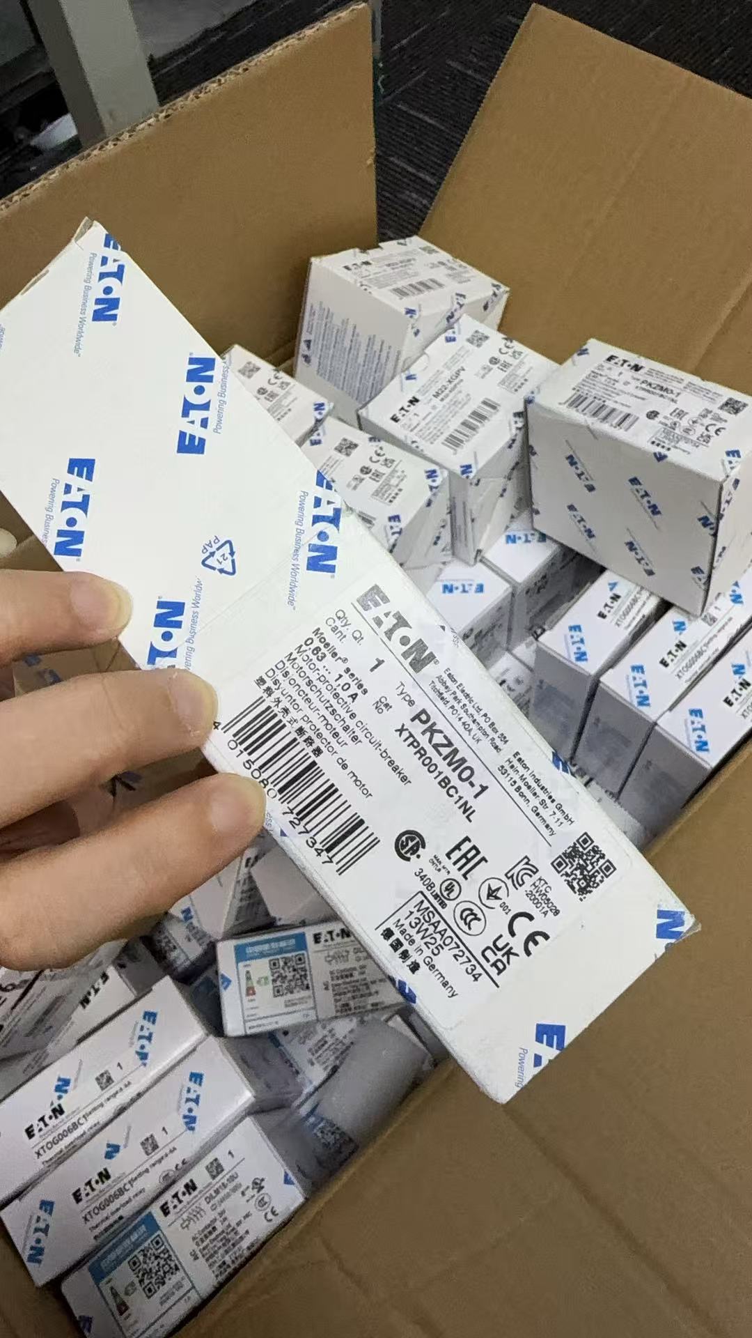 Защита промышленного электропитания: серии Eaton XTPR001BC1NL и PKZM0-1 в России