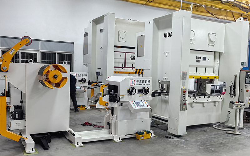 How to Choose a Metal Coil Feeder for Your Production Line
