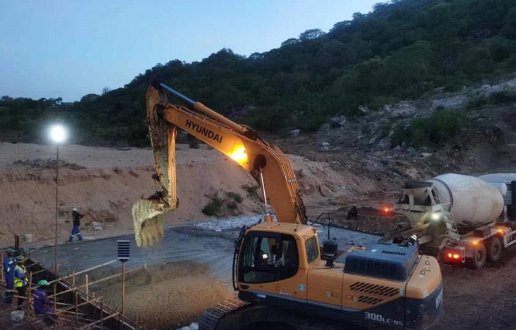 Hyundai Mini Excavators vs Full-Size Crawler Excavators for Your Fleet