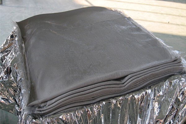 Sheet moulding compound