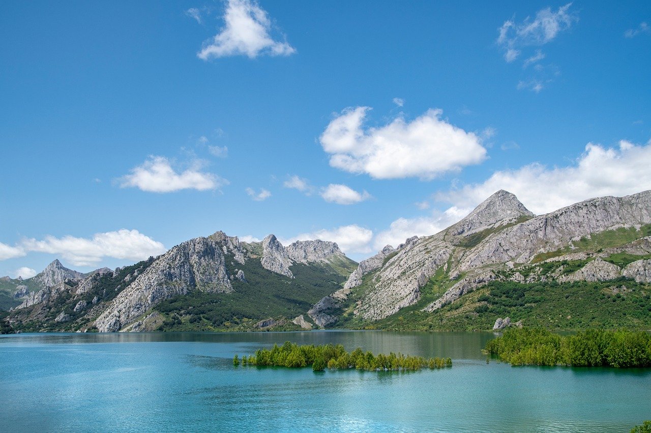 Which Finger and Hand for Feng Shui Rings?