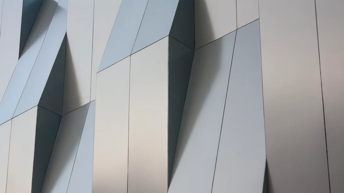 Features and Benefits of Aluminum Cladding
