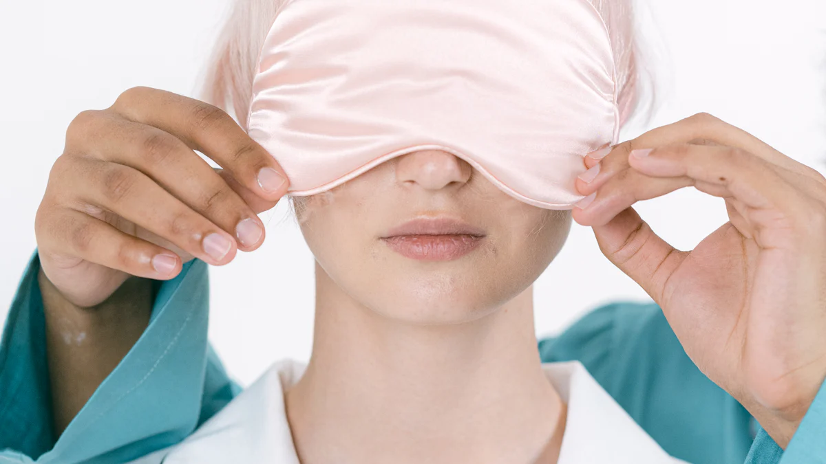 Wie verwende ich ein Augenkissen im Yoga?