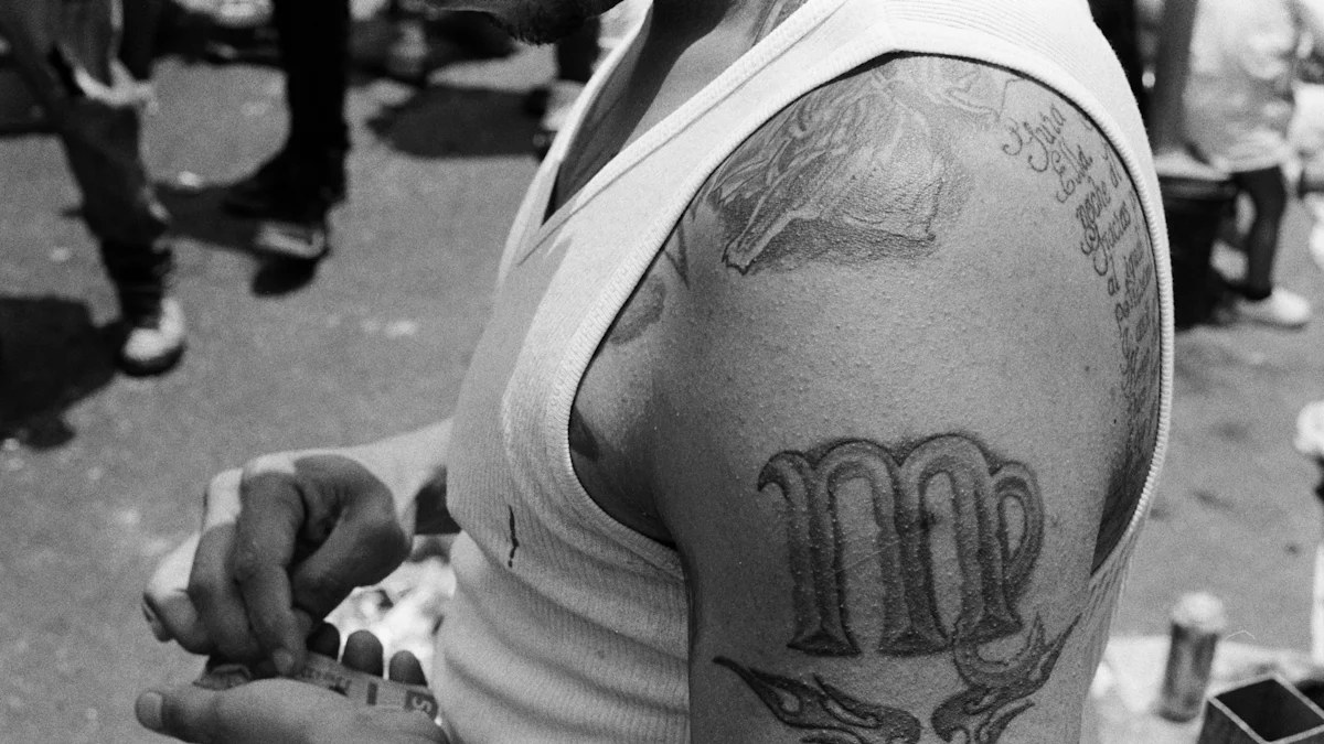 Πώς να επιλέξεις το ιδανικό yoga tattoo για σένα