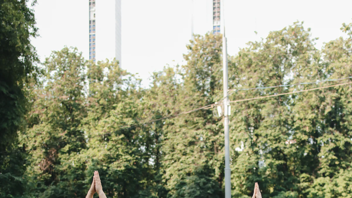 La connessione con la natura durante la pratica di yoga
