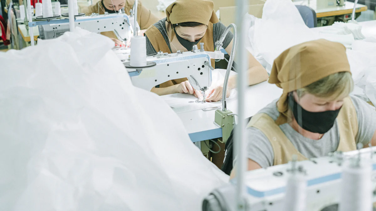 How Polyester Knitted Fabric Manufacturers Ensure Quality