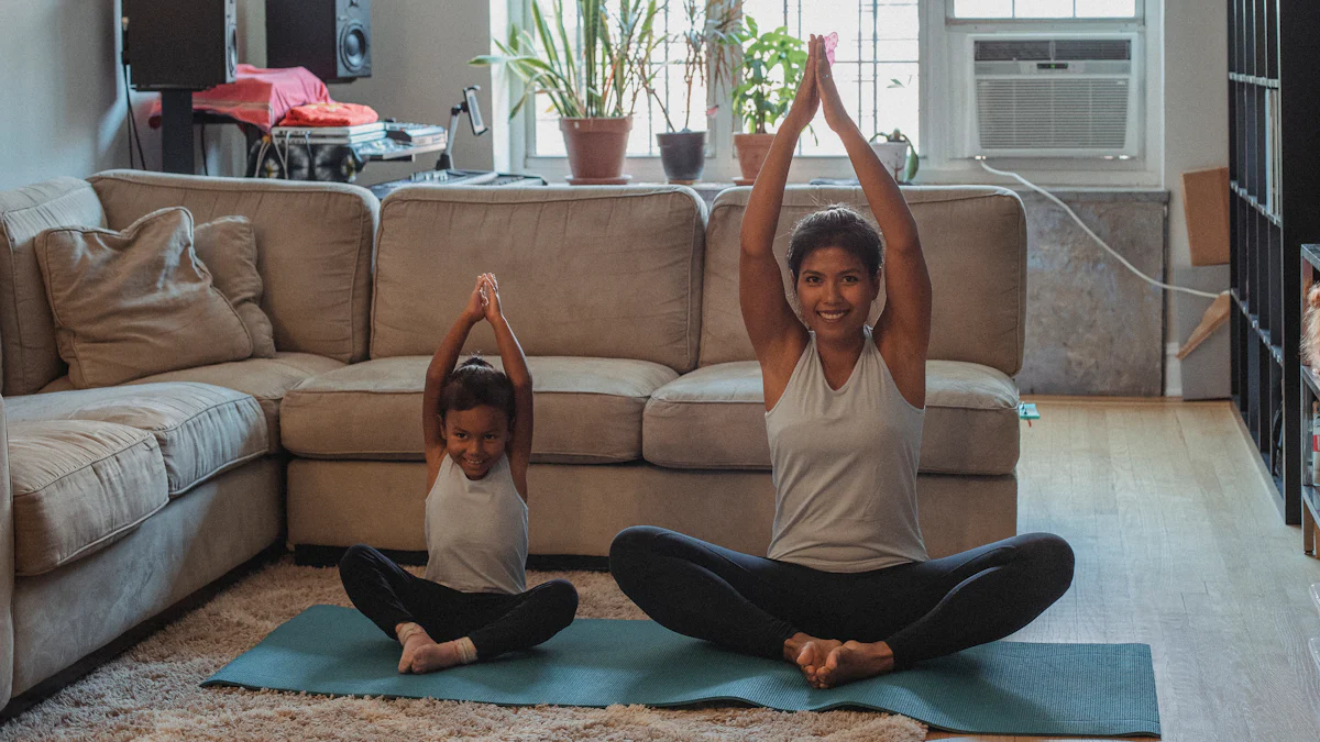 Jak zacząć jogę z dziećmi w domu