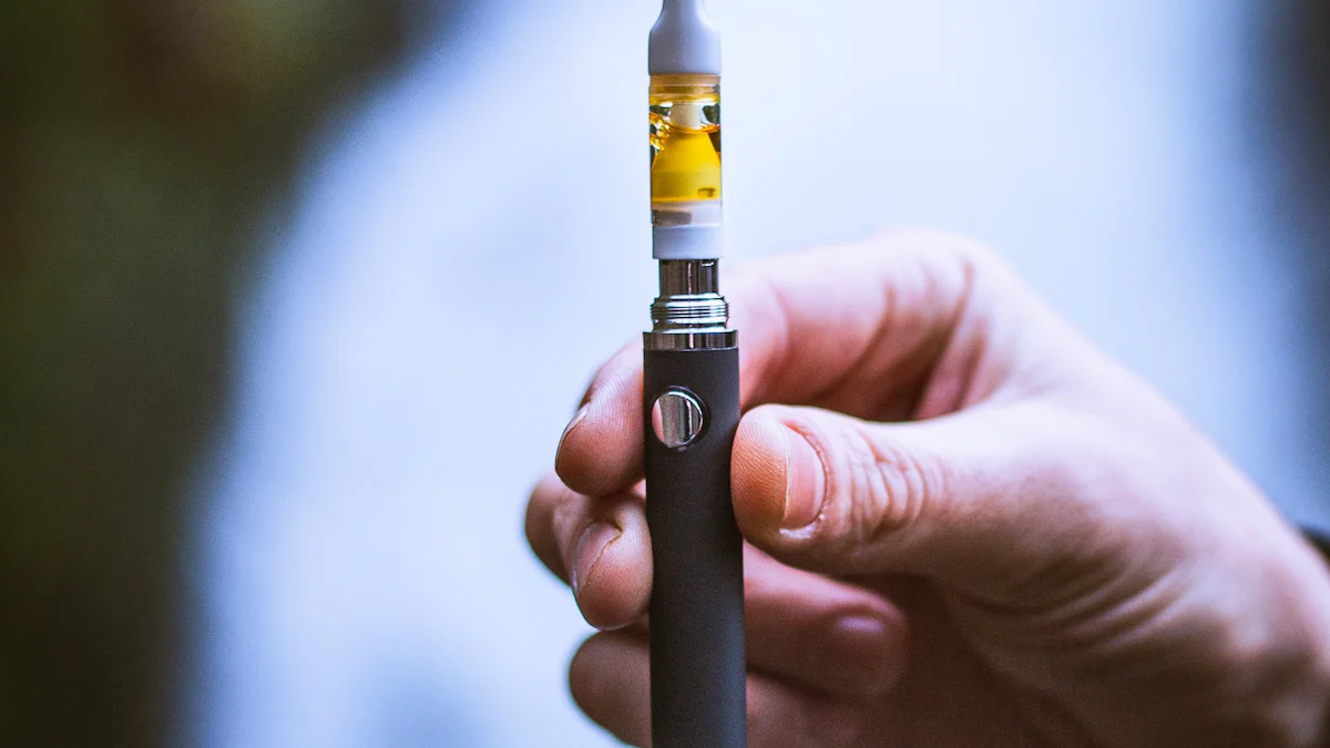 Types of Vapes with Screens