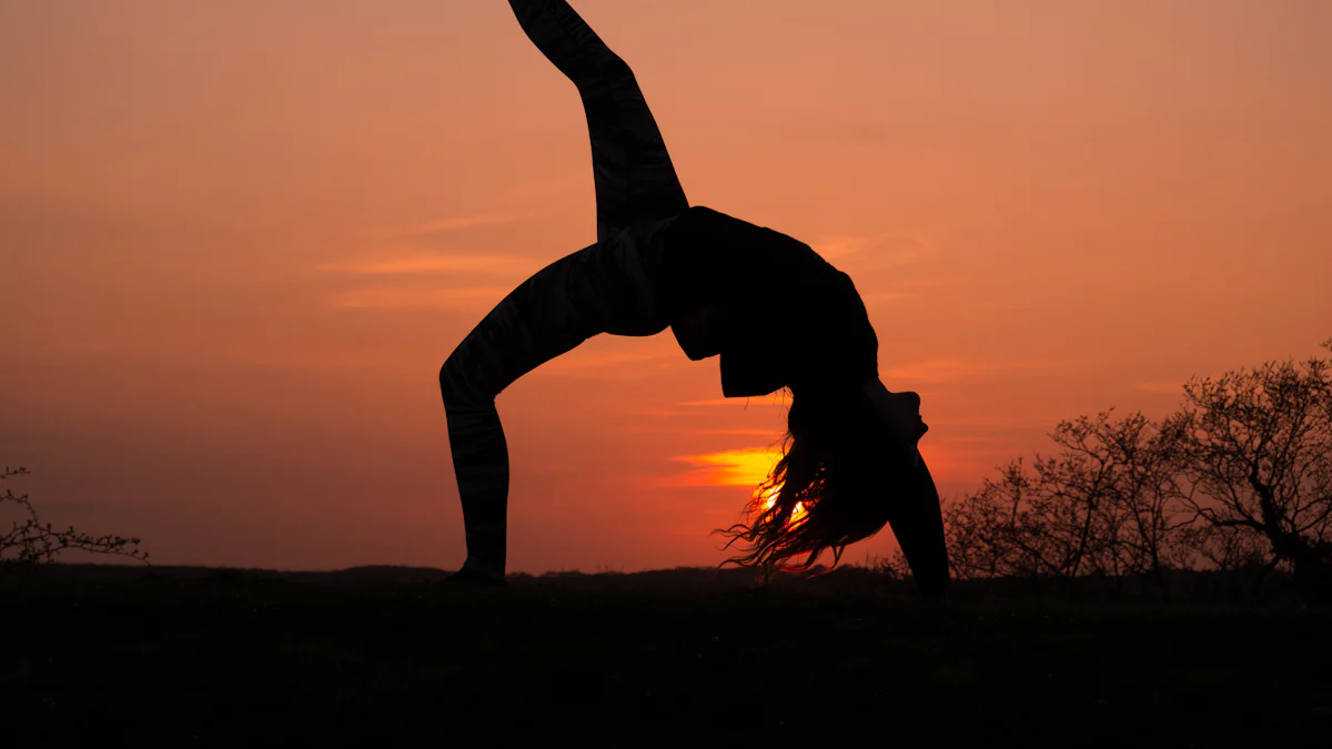 Recommended Poses and Techniques for Outdoor Yoga