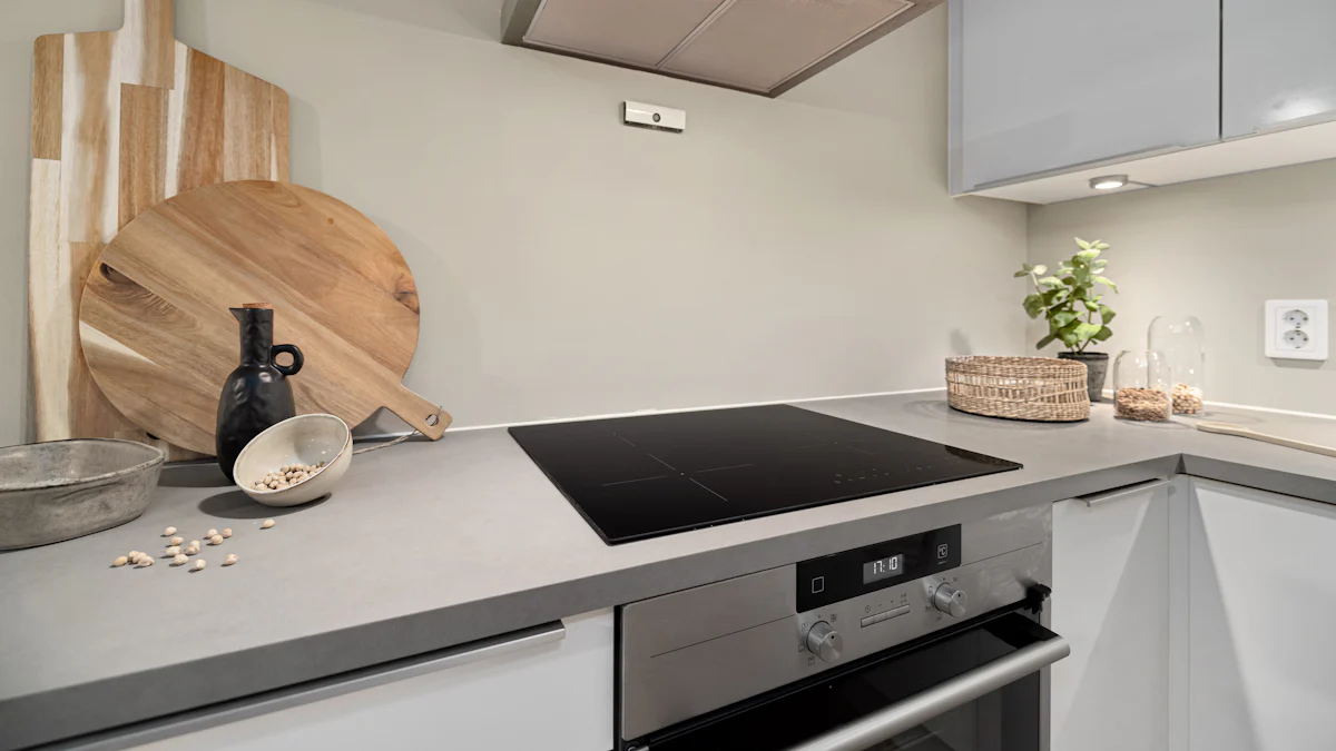 Which is Better: Downdraft Induction Cooktops or Traditional Cooktops?