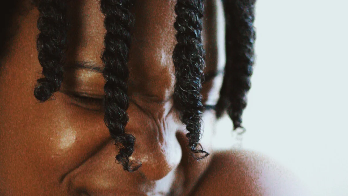 Как использовать хну для укрепления волос