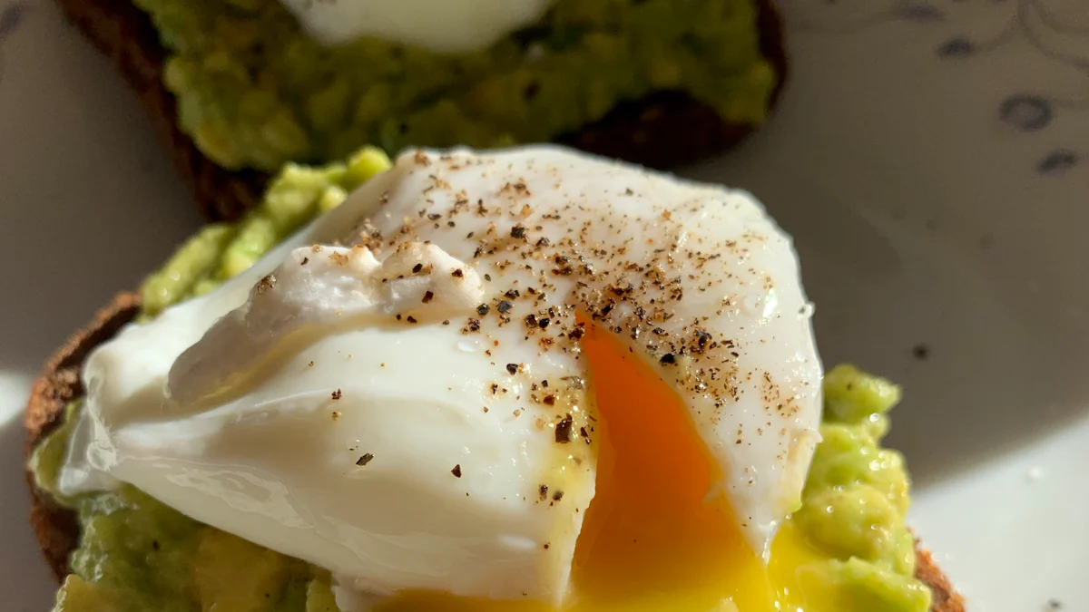 Avocado Egg Bake پچائڻ