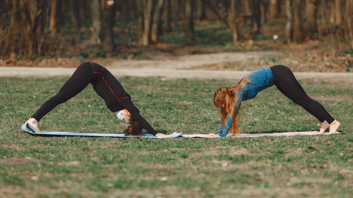 Τα 5 καλύτερα yoga tops για γυναίκες