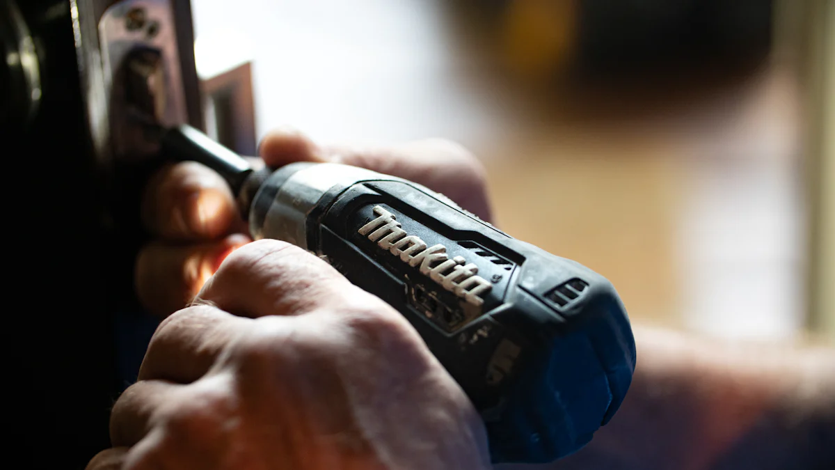 Key Features to Consider in a Makita Cut Out Tool