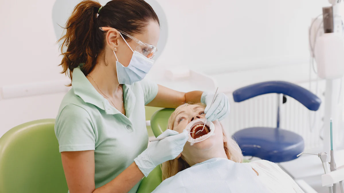 Essential Dental Care Tips for Pregnant Women in 2025