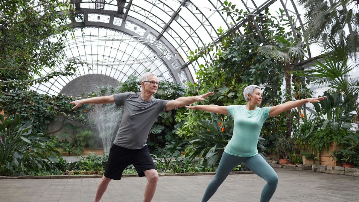 Nakna yogagrupper: Hitta och delta enkelt