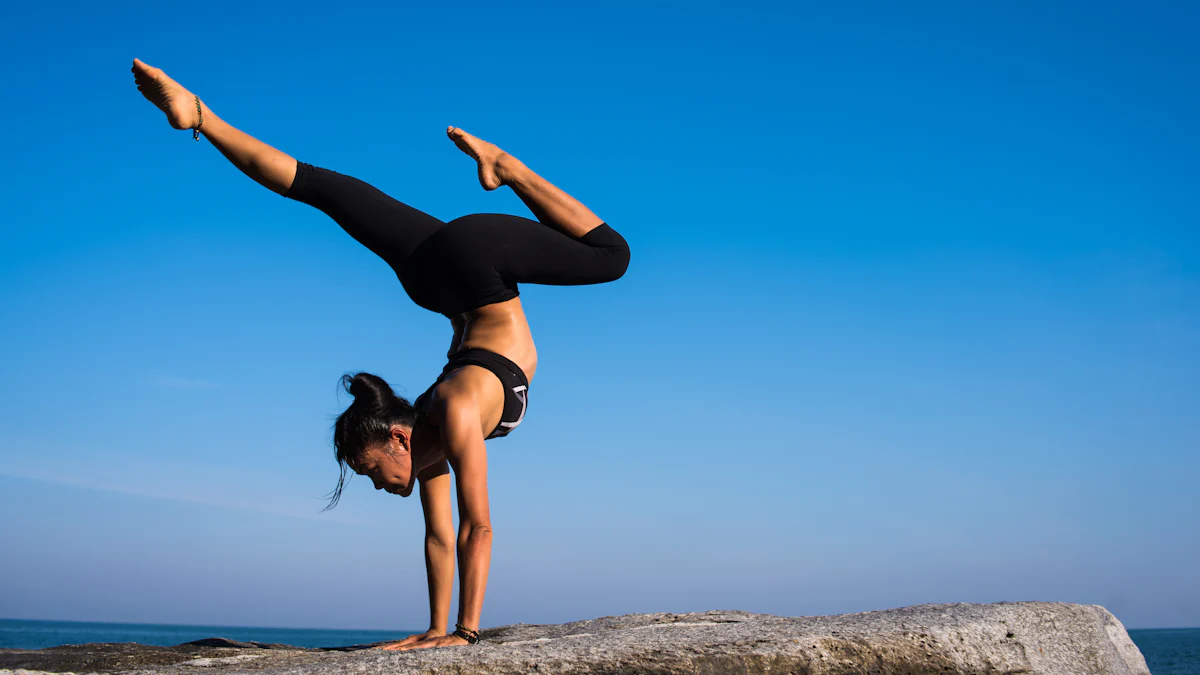 Descubra 10 posturas de yoga em pé para iniciantes