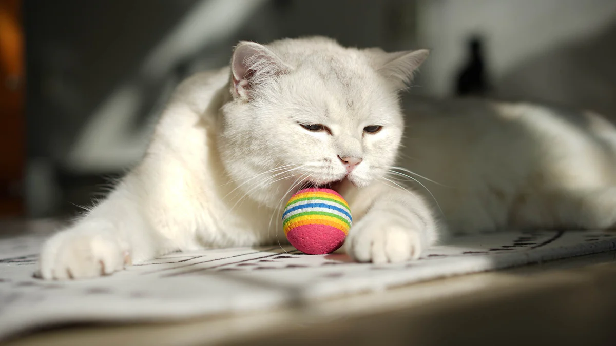 Revisando o mellor xoguete redondo para gatos con bola para o teu amigo felino