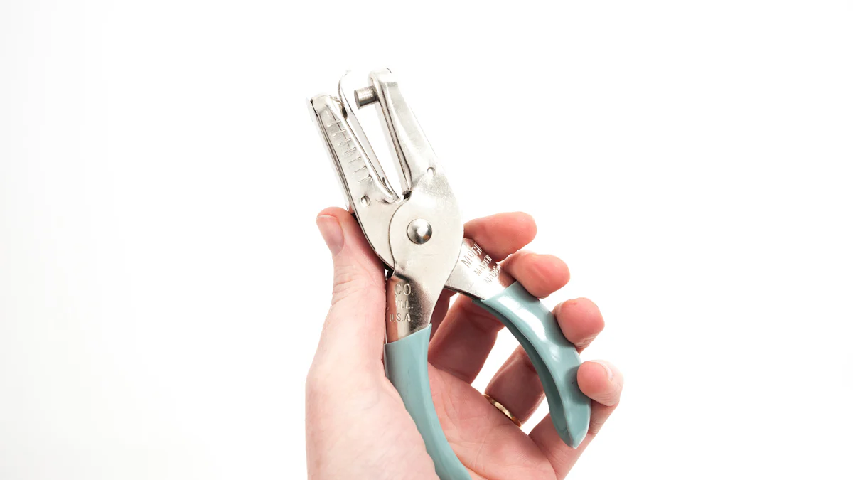 Understanding the Hand Groover Tool