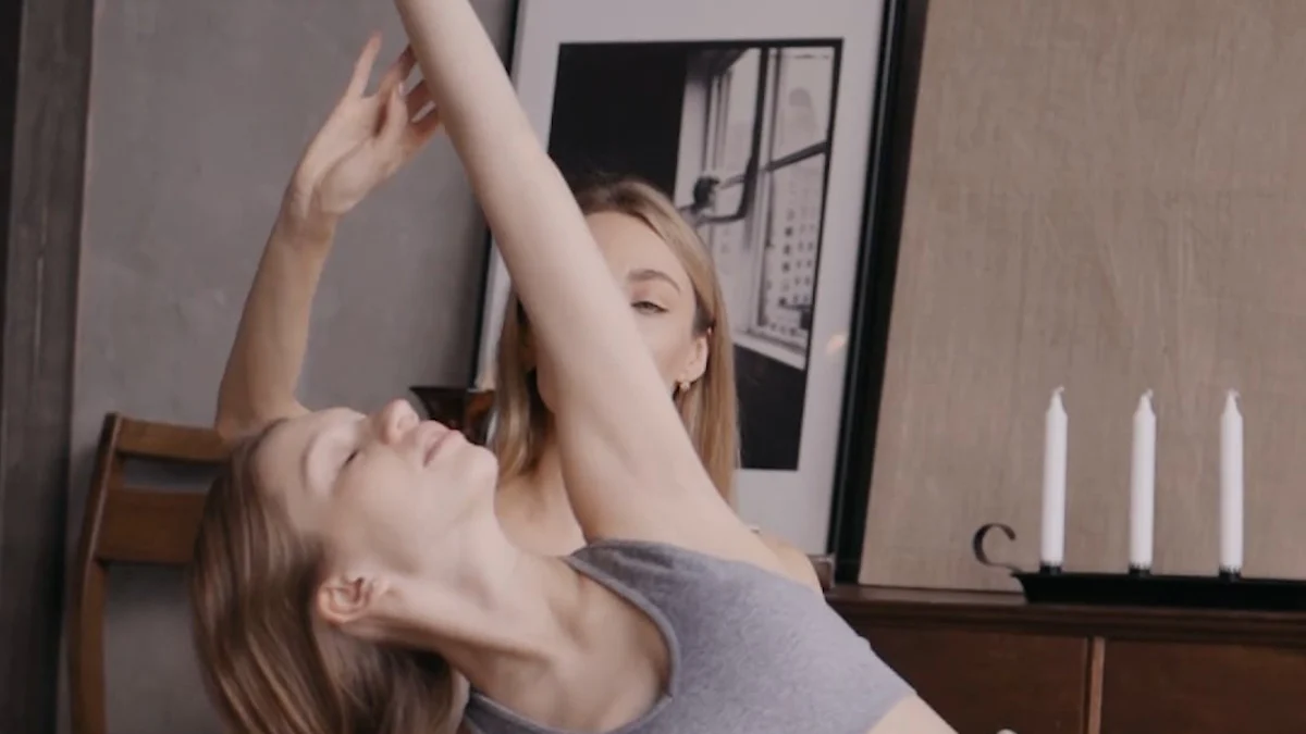 Benefits of Practicing Prenatal Yoga Poses