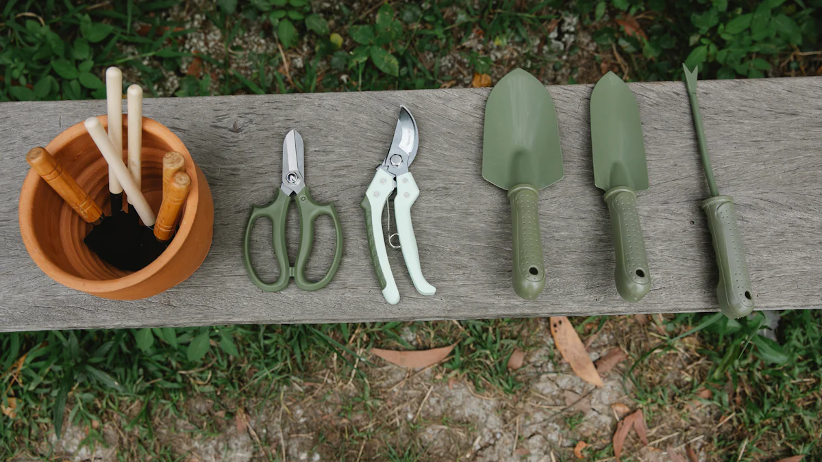 Adaptive Hand Tools for Gardening