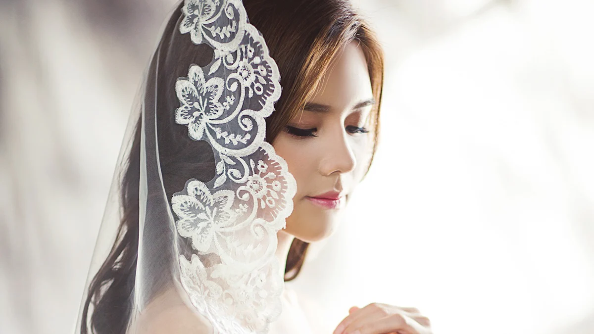 5 Stunning Lace Wedding Dresses Worn by Celebrities