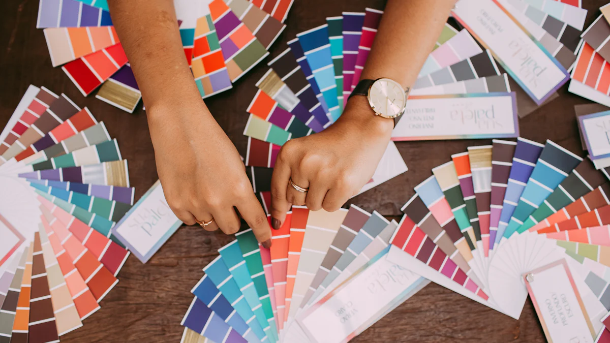 Choosing the Right Color Scheme for Creativity