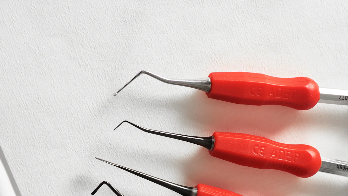 Types of Screwdriver Extractors