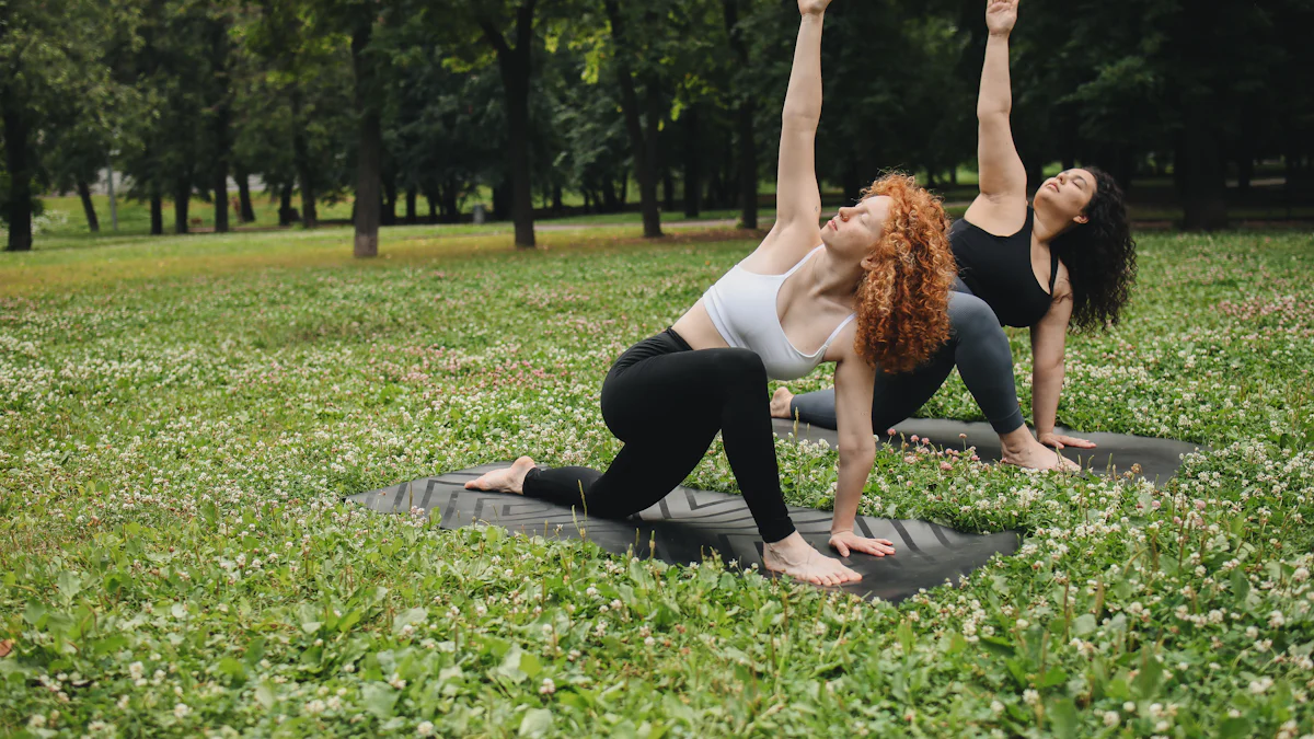 Yoga on the Green: Tips for Practising Yoga Outdoors