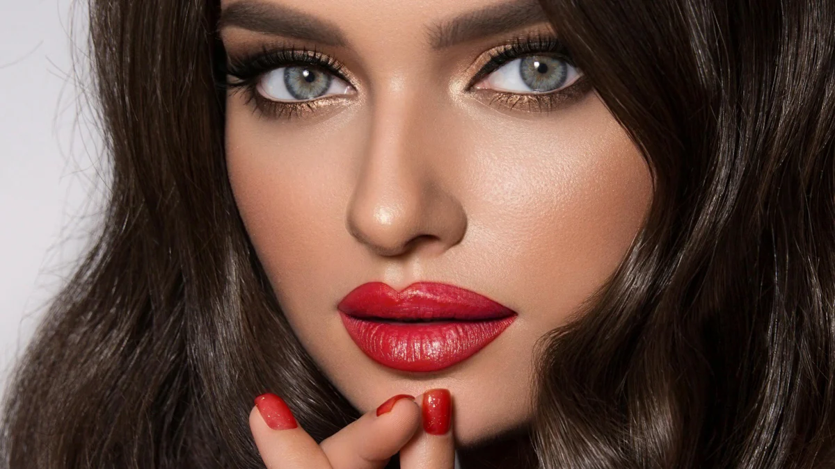 Najlepsze ćwiczenia jogi twarzy na poprawę wyglądu ust