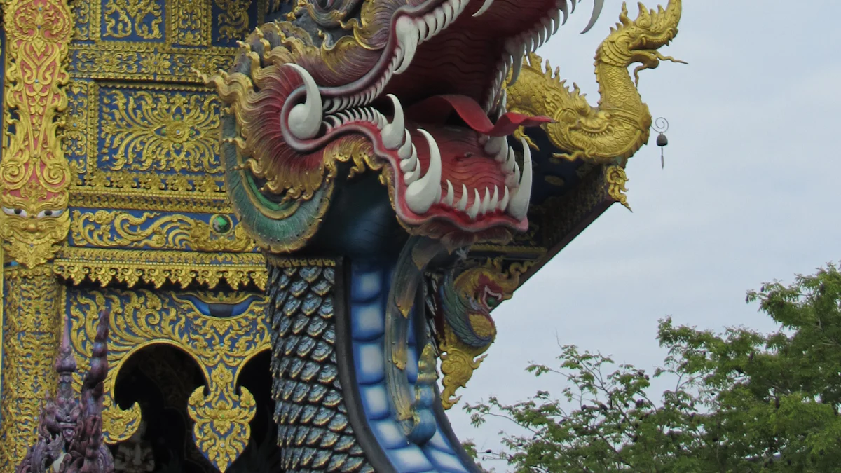 乌汶府租车自驾游：探索古老寺庙与节庆活动
