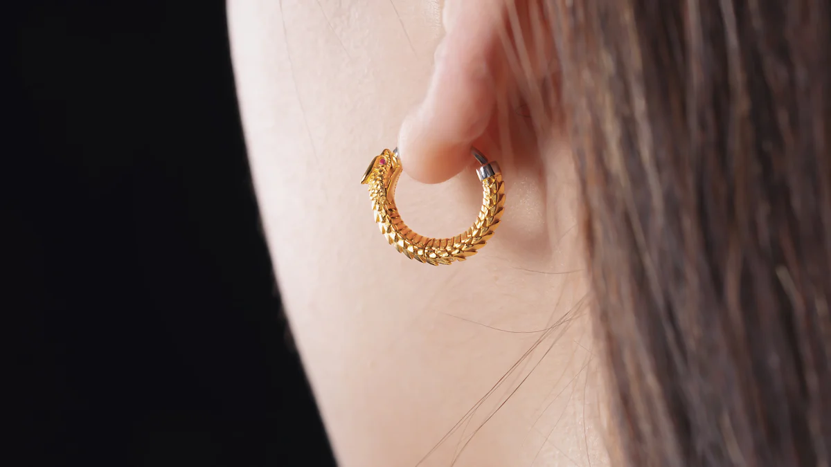 Discover Stunning 18kt Solid Gold Earrings