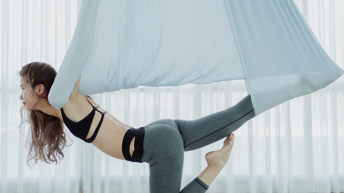 Πώς να Ξεκινήσετε με την Aerial Yoga: Οδηγός για Αρχάριους