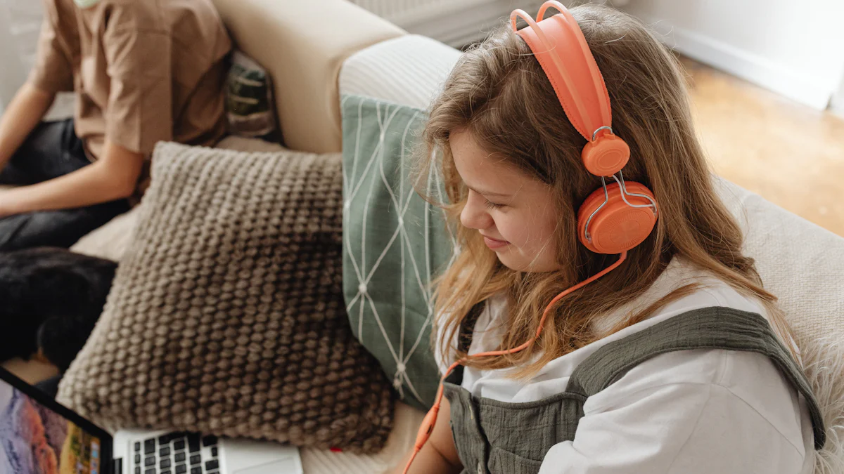 Feel the Silence with Noise Cancelling Headphones