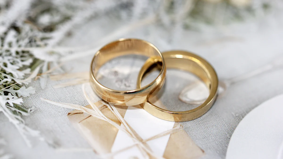 How to Wear Your Engagement and Wedding Rings Correctly