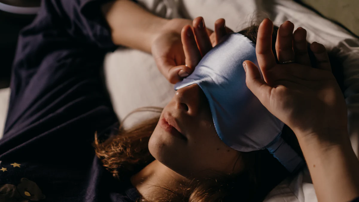 Unveiling the Secret: Silk Eye Masks for Dry Eyelids Relief