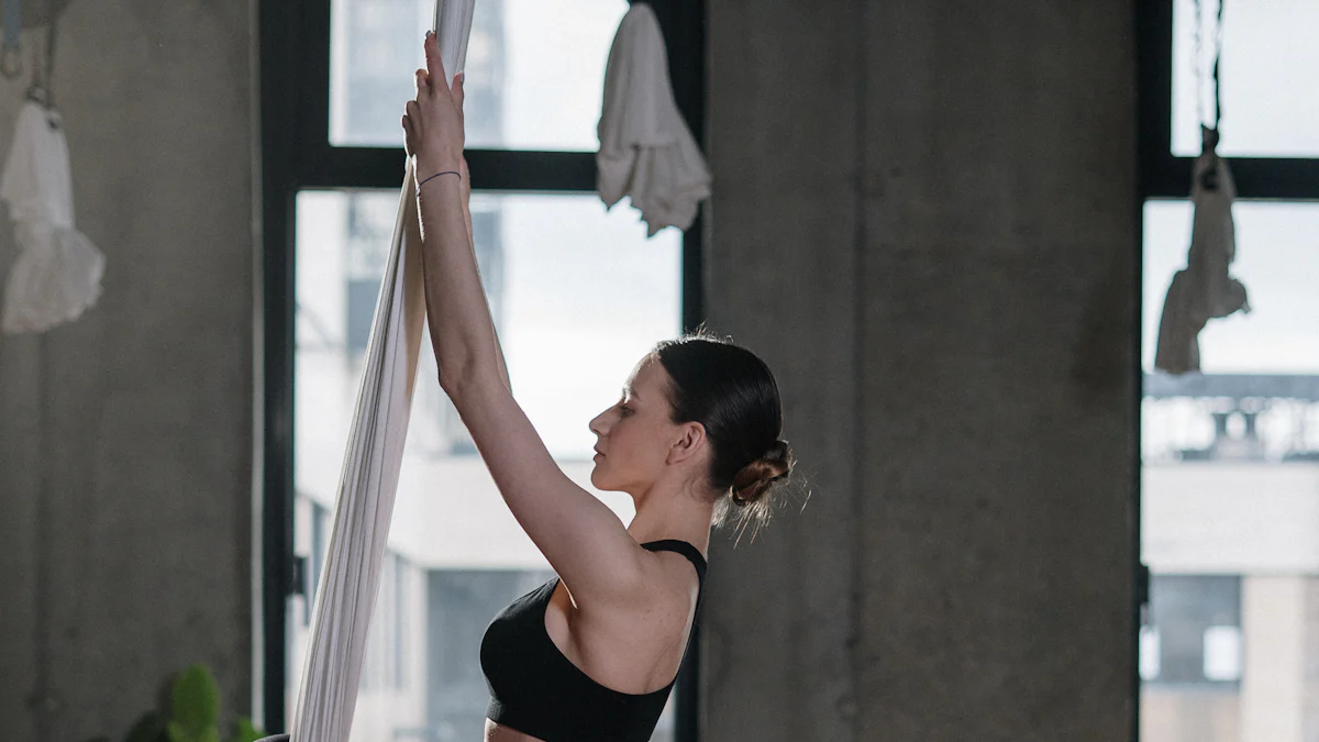 Βασικές Ασκήσεις Aerial Yoga